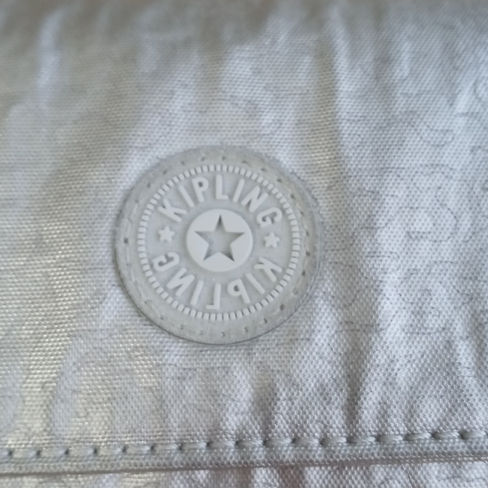 Kipling Wallet Metallic Color - image 2